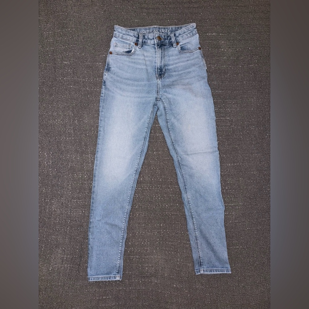 American Eagle Outfitters Light Blue Mom Jeans